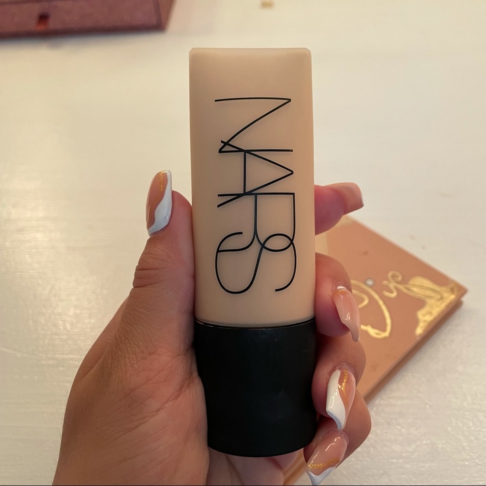 Nars foundation